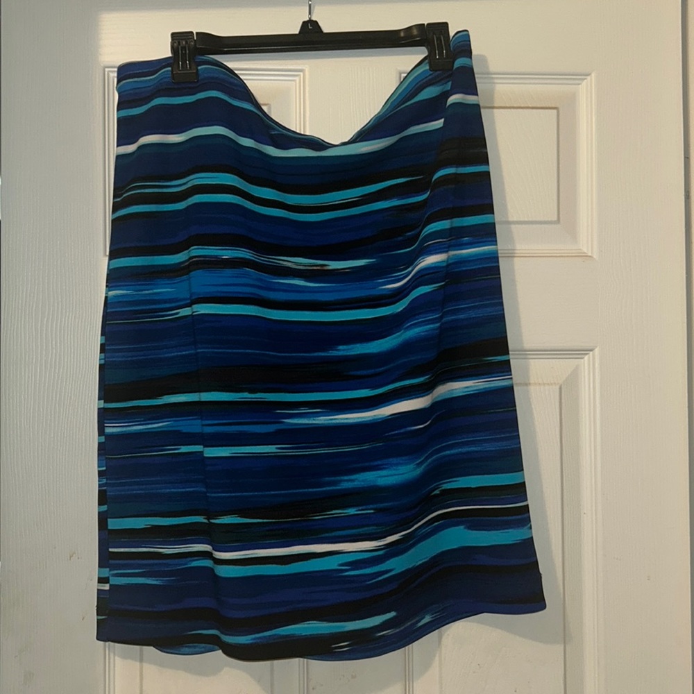 Ladies Skirt